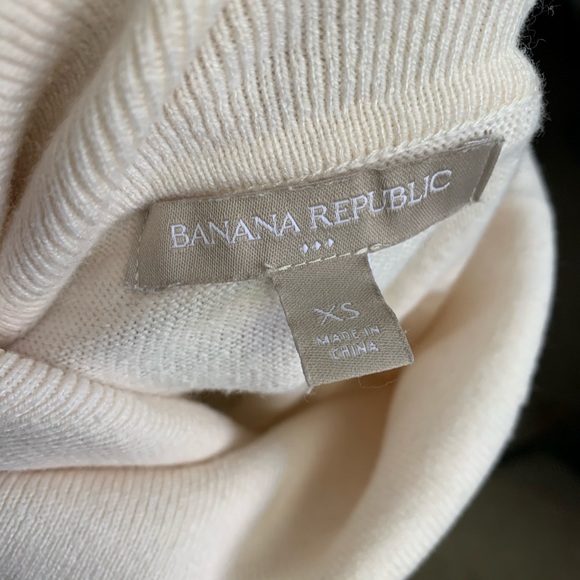 Banana republic cream sweater - Picture 5 of 7